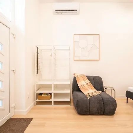 I New I Ac I Wifi I Urban I Space * Budapest