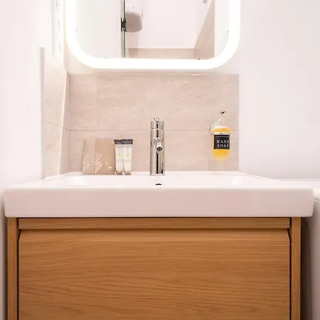 I New I Ac I Wifi I Urban I Space Budapest