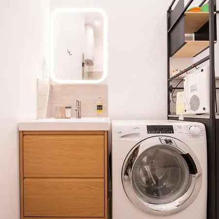 Lägenhet I New I Ac I Wifi I Urban I Space *